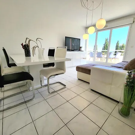 Appart Luxueux 3 Pieces, Piscine, Mer, Terrasse Appartement